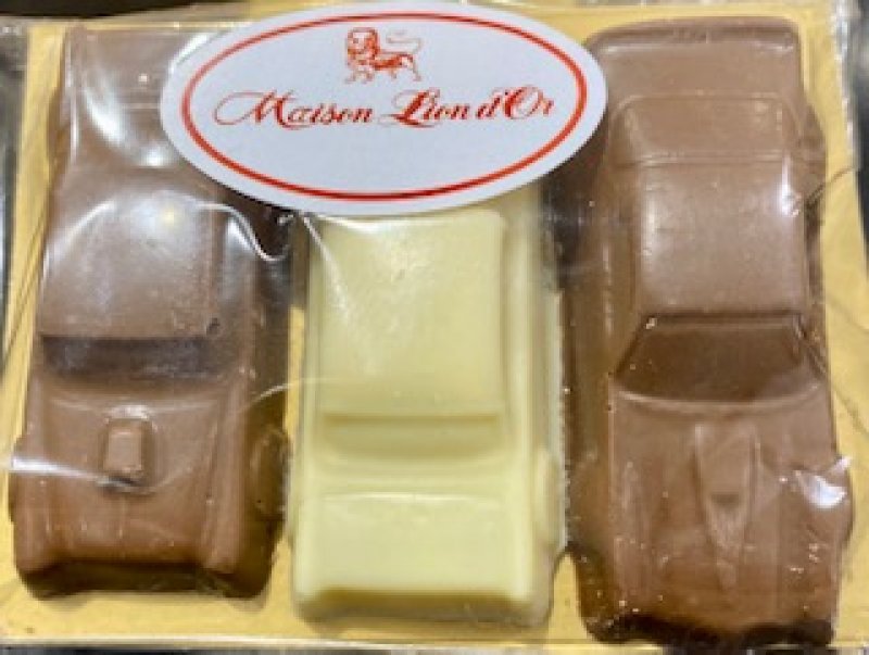 Autitos antiguos chocolate con leche