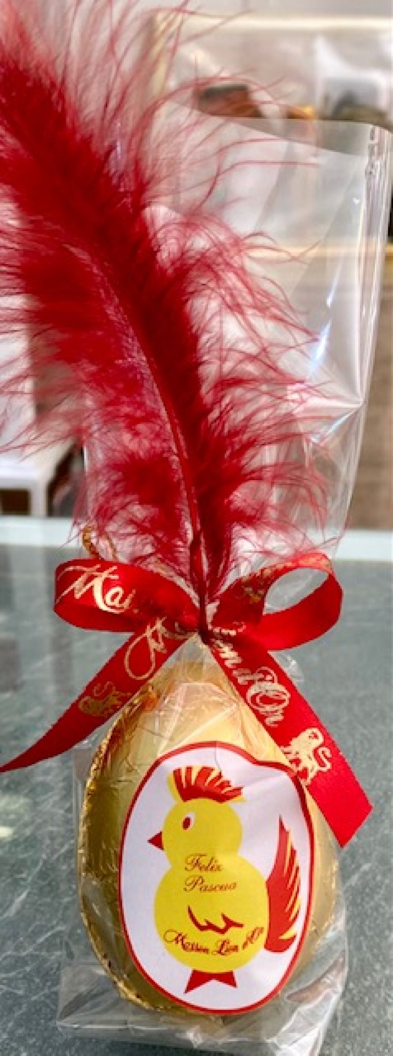 Huevo de Pascua de chocolate con leche