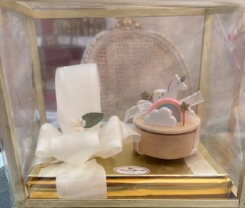 Calesita musical de madera